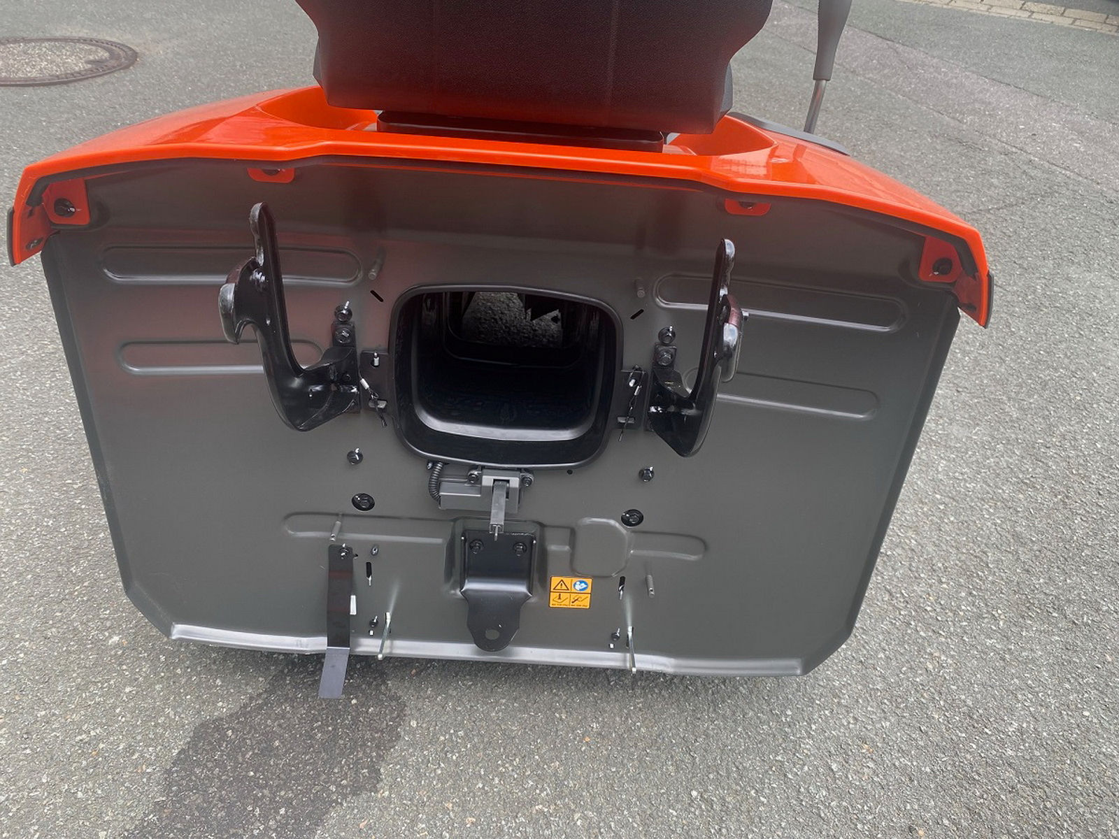 Husqvarna TC 114 Rasentraktor – Bild 9