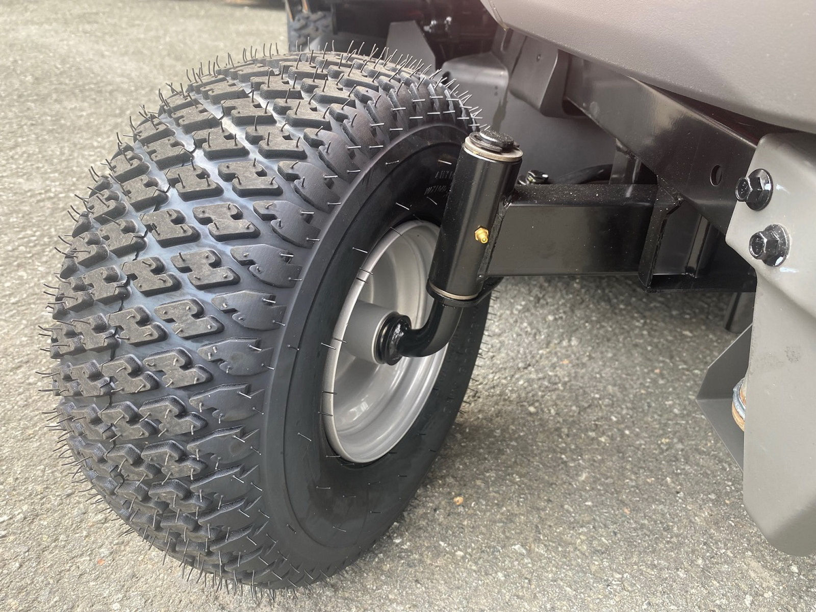 Husqvarna TC 114 Rasentraktor – Bild 16